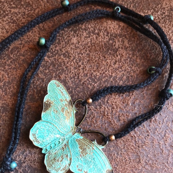 butterfly necklace in braided black cotton cord - Picture 3 of 3